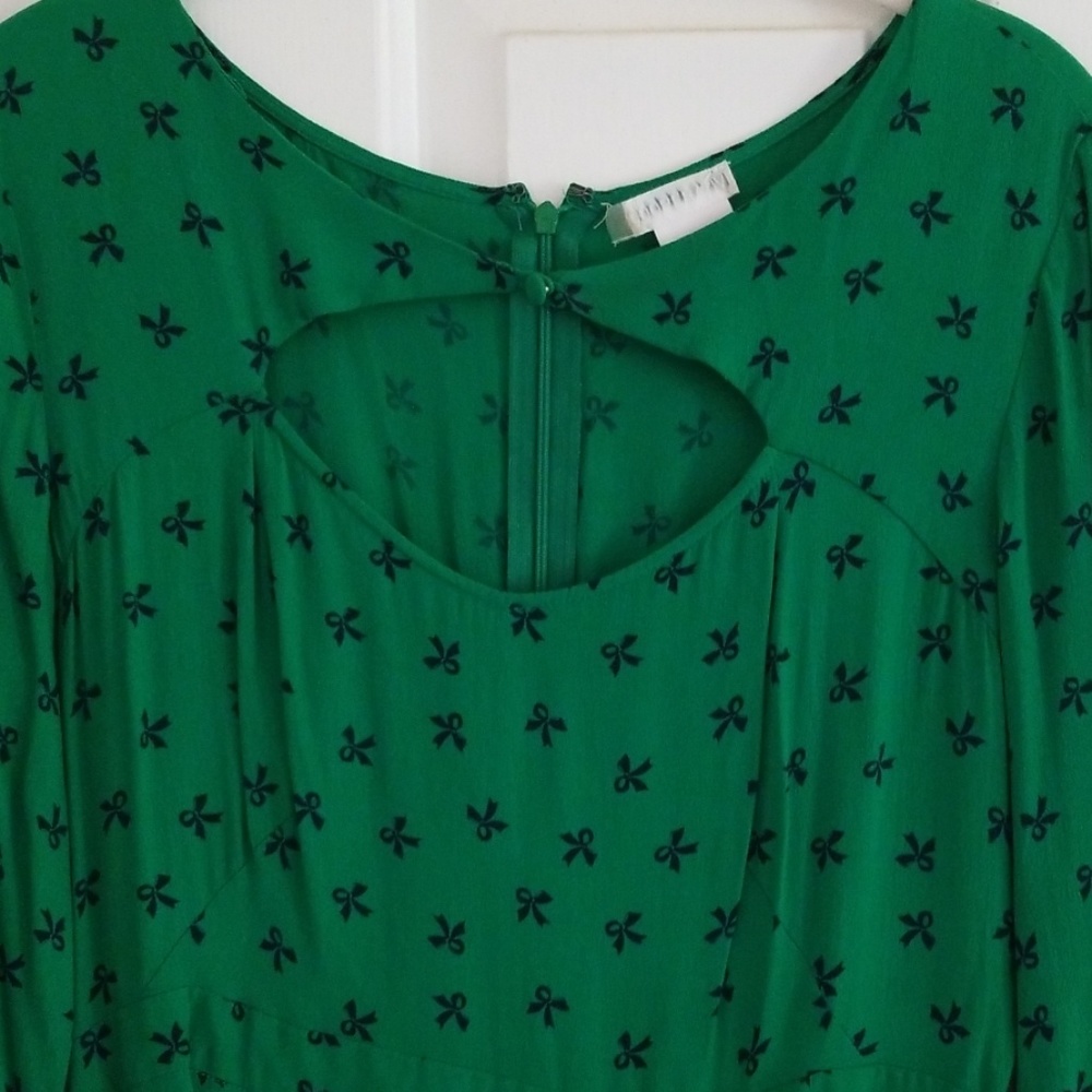 Dress - Picture 2 of 3